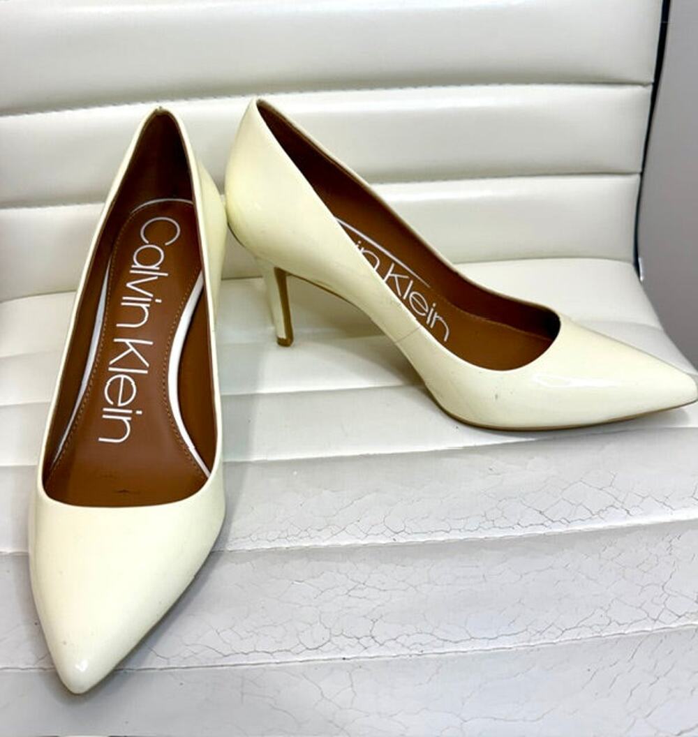 Calvin Klein Cream Patent Leather Pumps Sz7